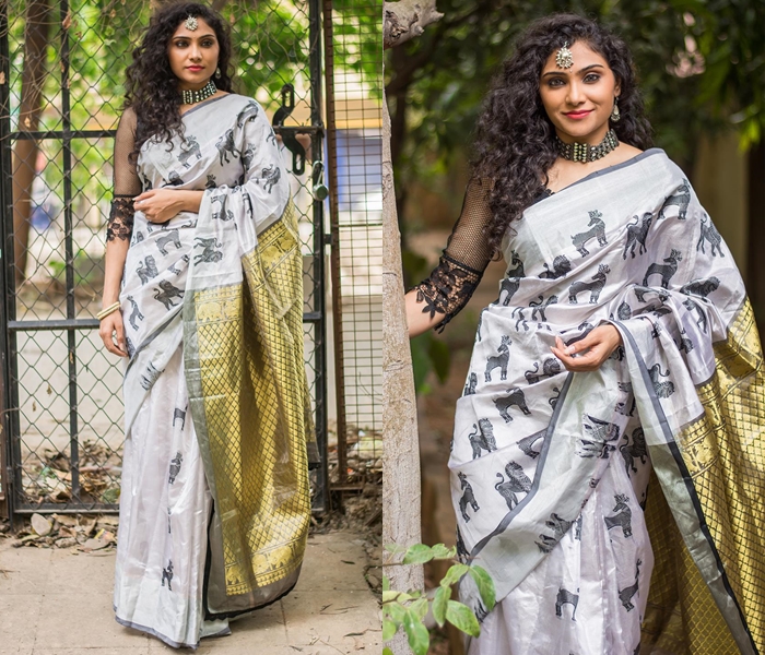 Dhivyadarshini looks festive ready in gold tissue saree and black velvet  blouse!