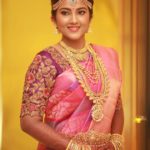 contrasting-blouses-for-pink-silk-sarees (11)
