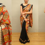 how-to-make-plain-sarees-beautiful (9)