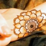 simple-easy-henna-flower-designs (13)