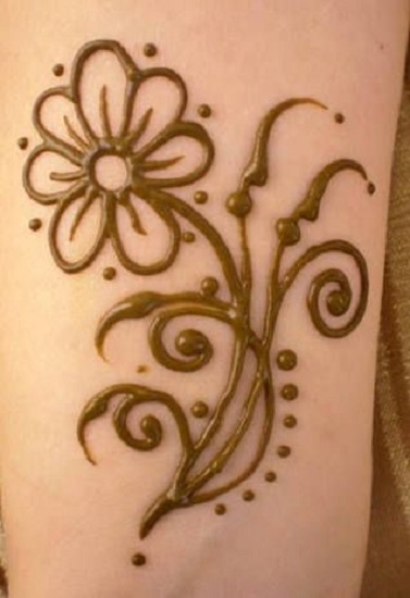 Simple and Easy Henna Flower Designs