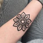 simple-easy-henna-flower-designs (8)