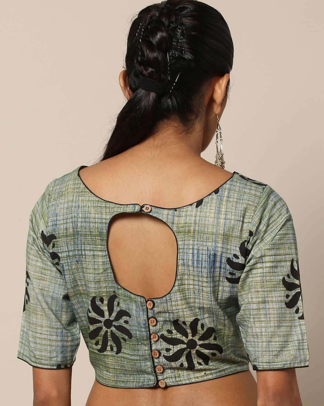 Cotton saree blouse designs back side – 50 Latest Saree Blouse ...
