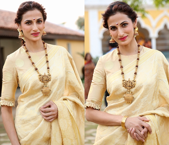 Buy Golden Zari Weaving Silk Wedding Wear Saree Online At Ethnic Plus