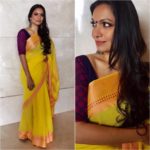 contrast-blouses-for-yellow-saree (9)