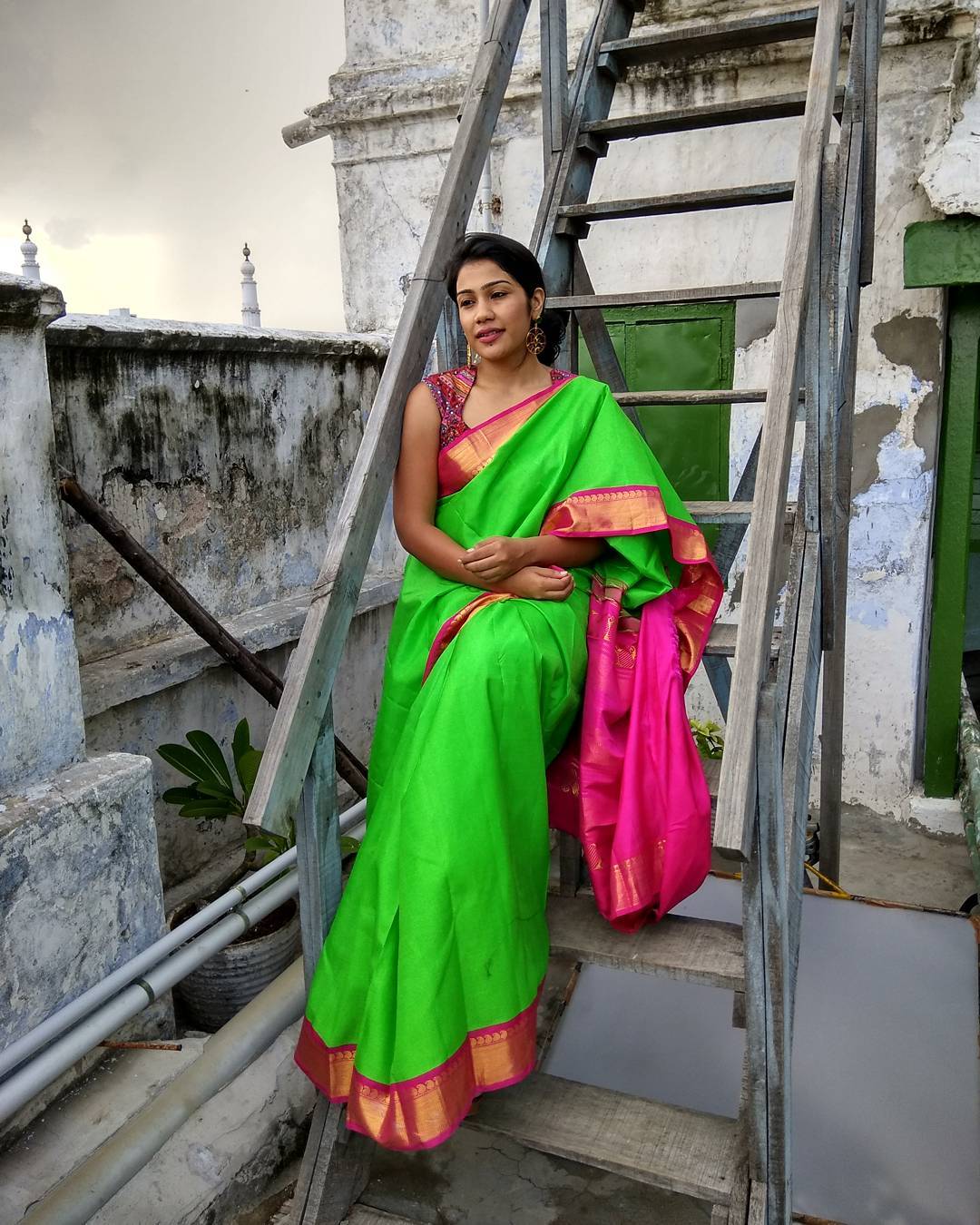 Instagram Fashion Blogger in India For Sarees