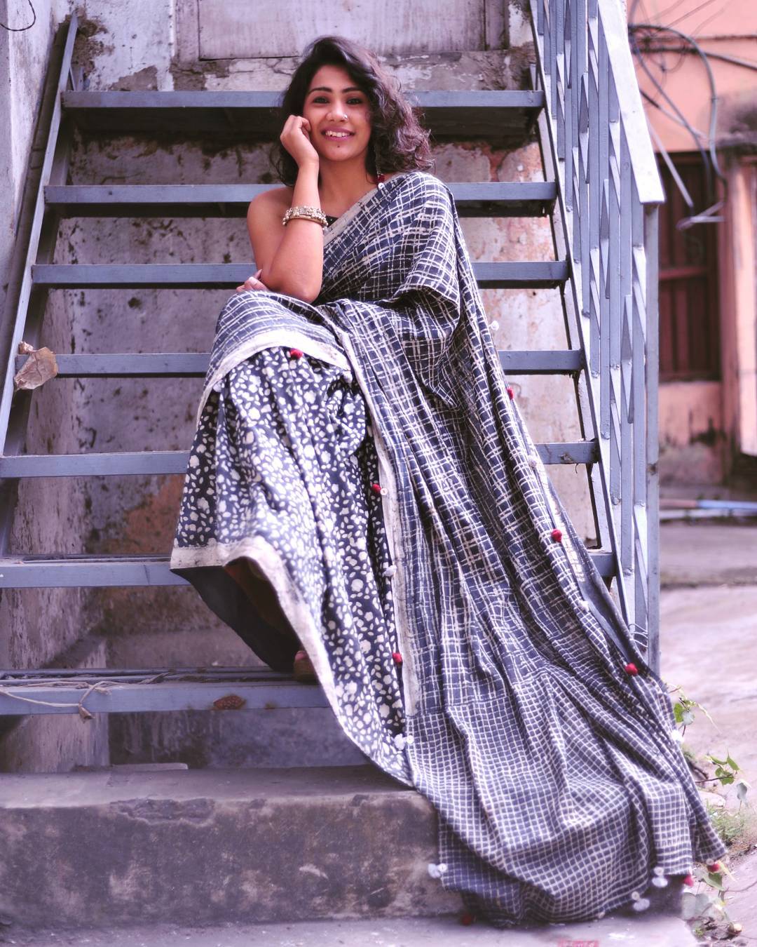 Instagram Fashion Blogger in India For Sarees