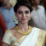Kerala-onam-saree-blouse-neck-designs (18)