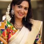 Kerala-onam-saree-blouse-neck-designs (22)