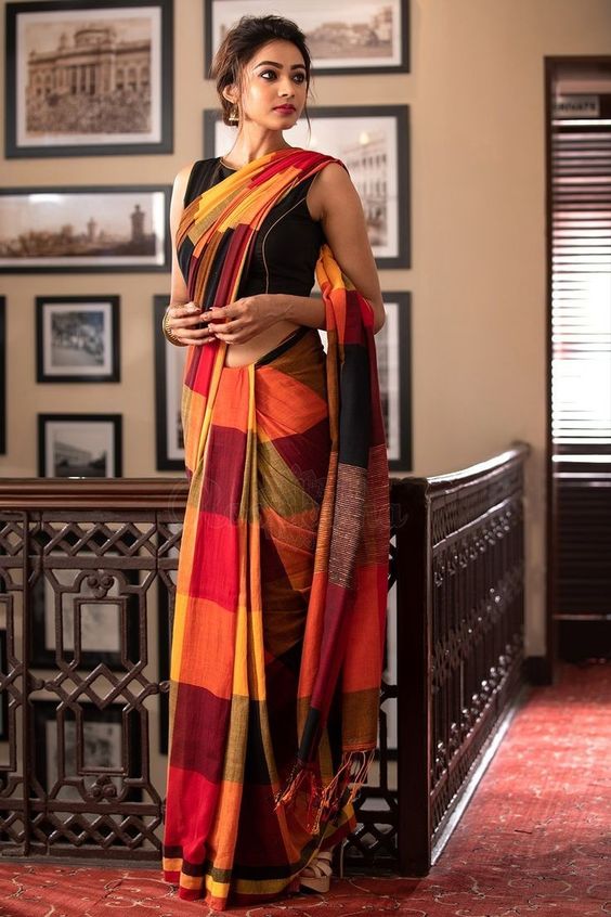 what saree to wear with black blouse