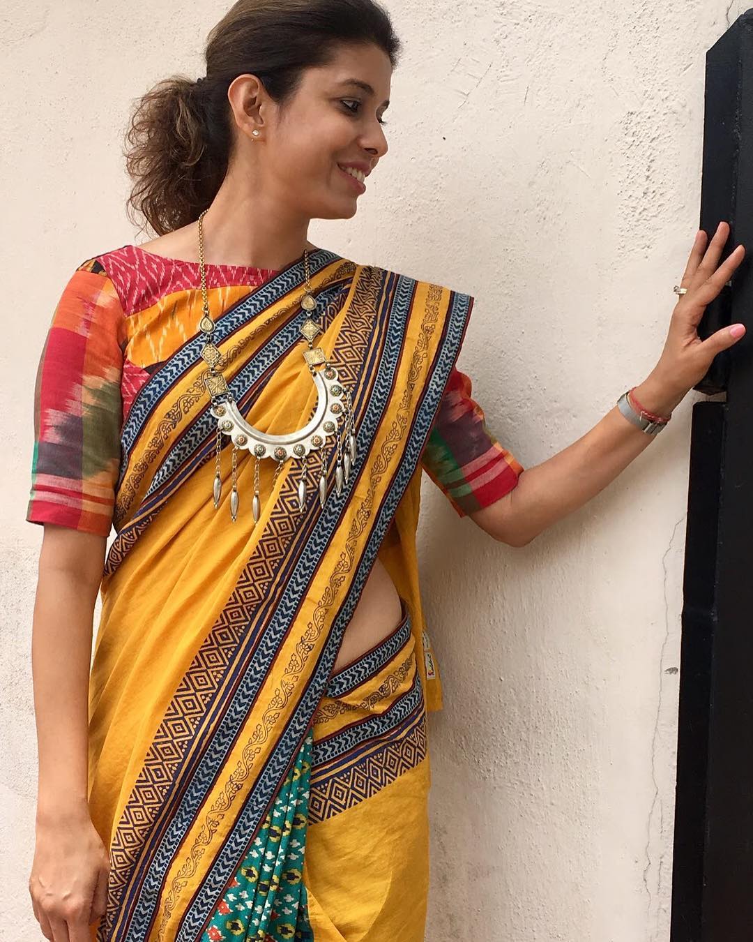 handcrafted-designer-saree-collections-2019 (19)