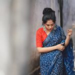 how-to-wear-indigo-saree (9)