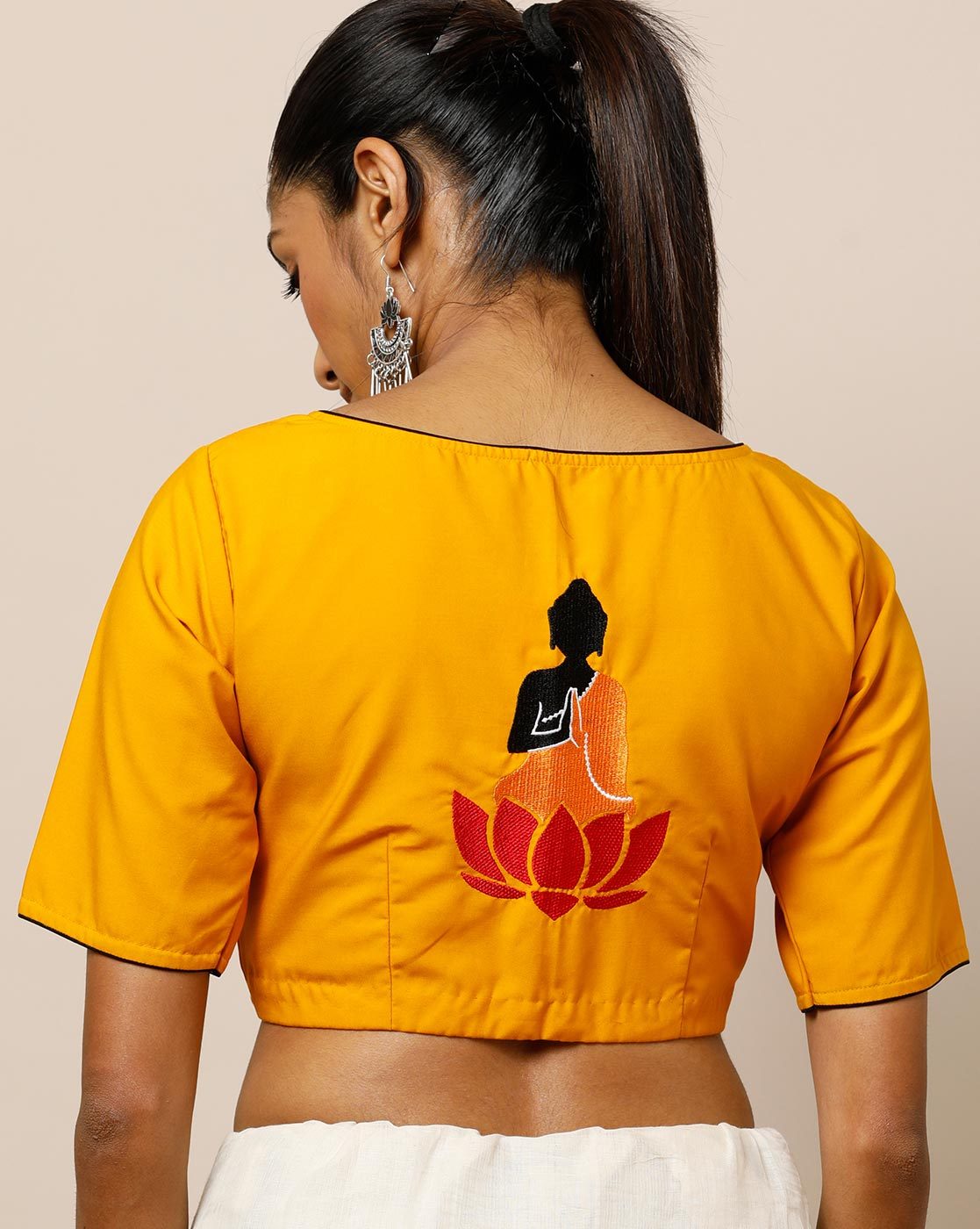 blouse-back-with-embroidery-designs-2019 (10)