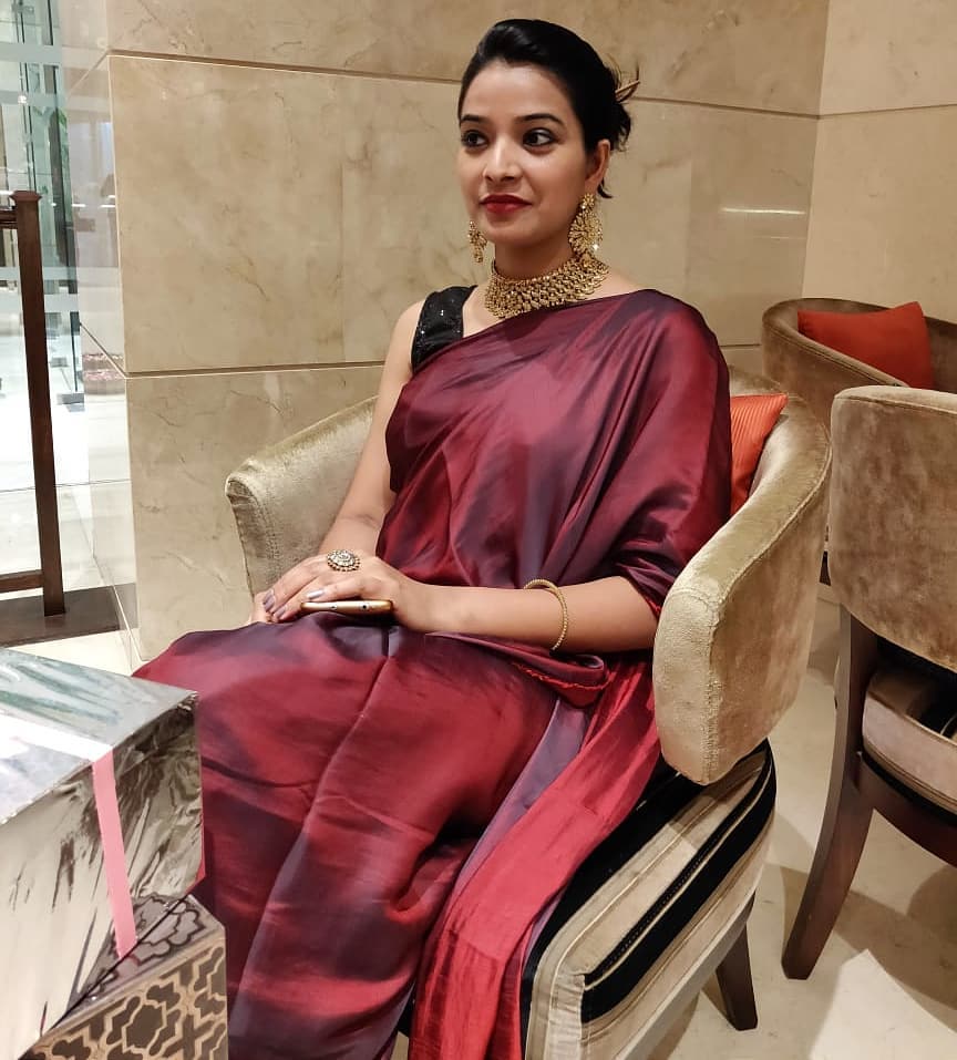 how-to-wear-sarees-to-office-2019 (11)