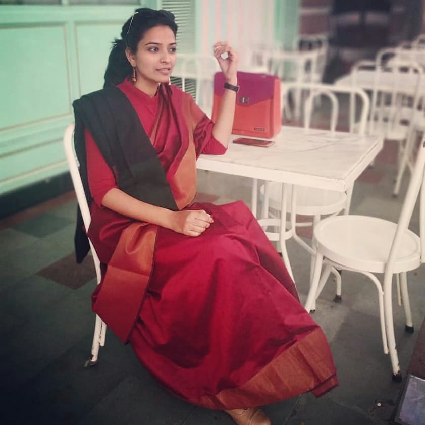 how-to-wear-sarees-to-office-2019 (4)