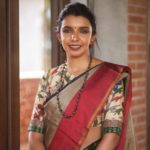 light-weight-silk-saree-collections-2019 (21)