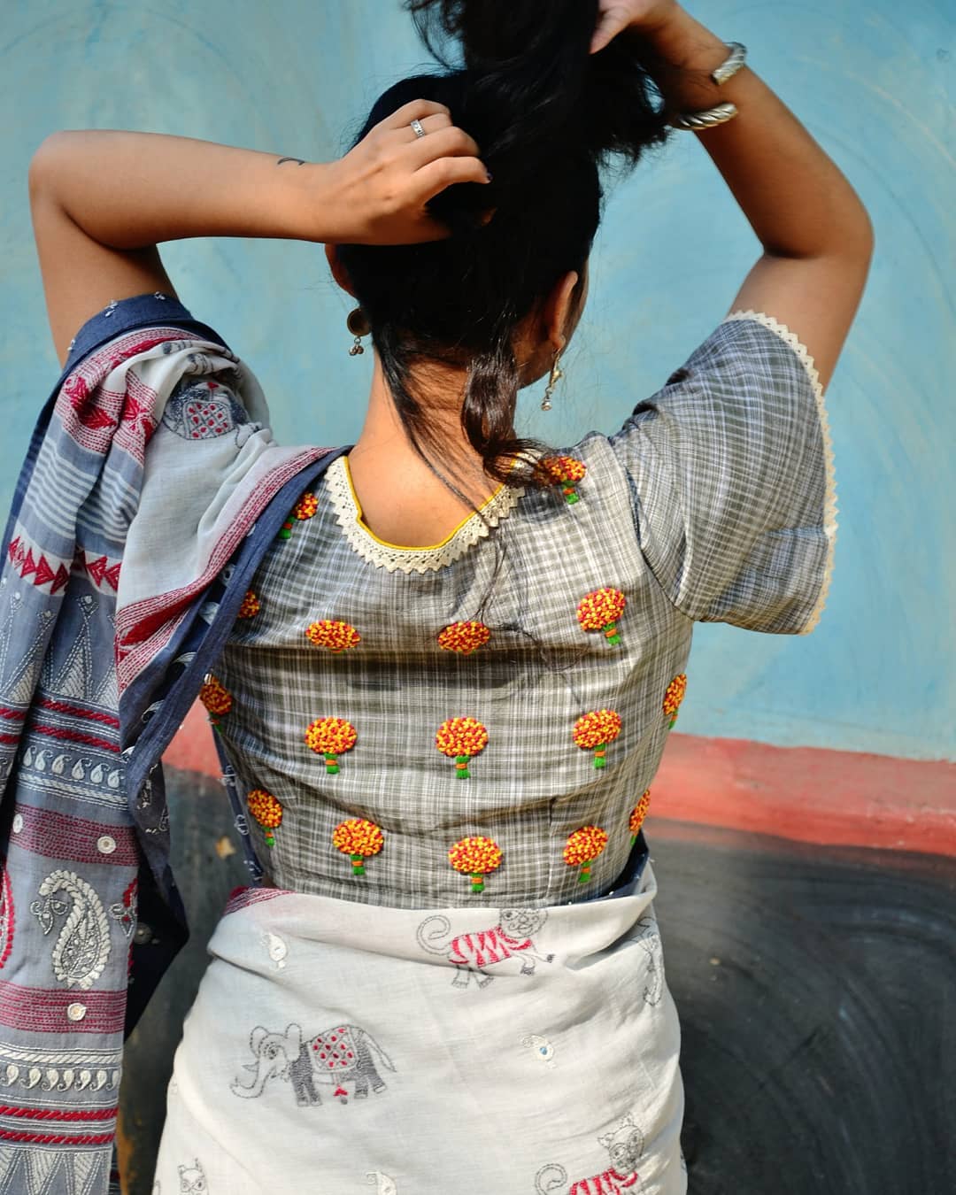 loose-fit-saree-blouse-designs (10)