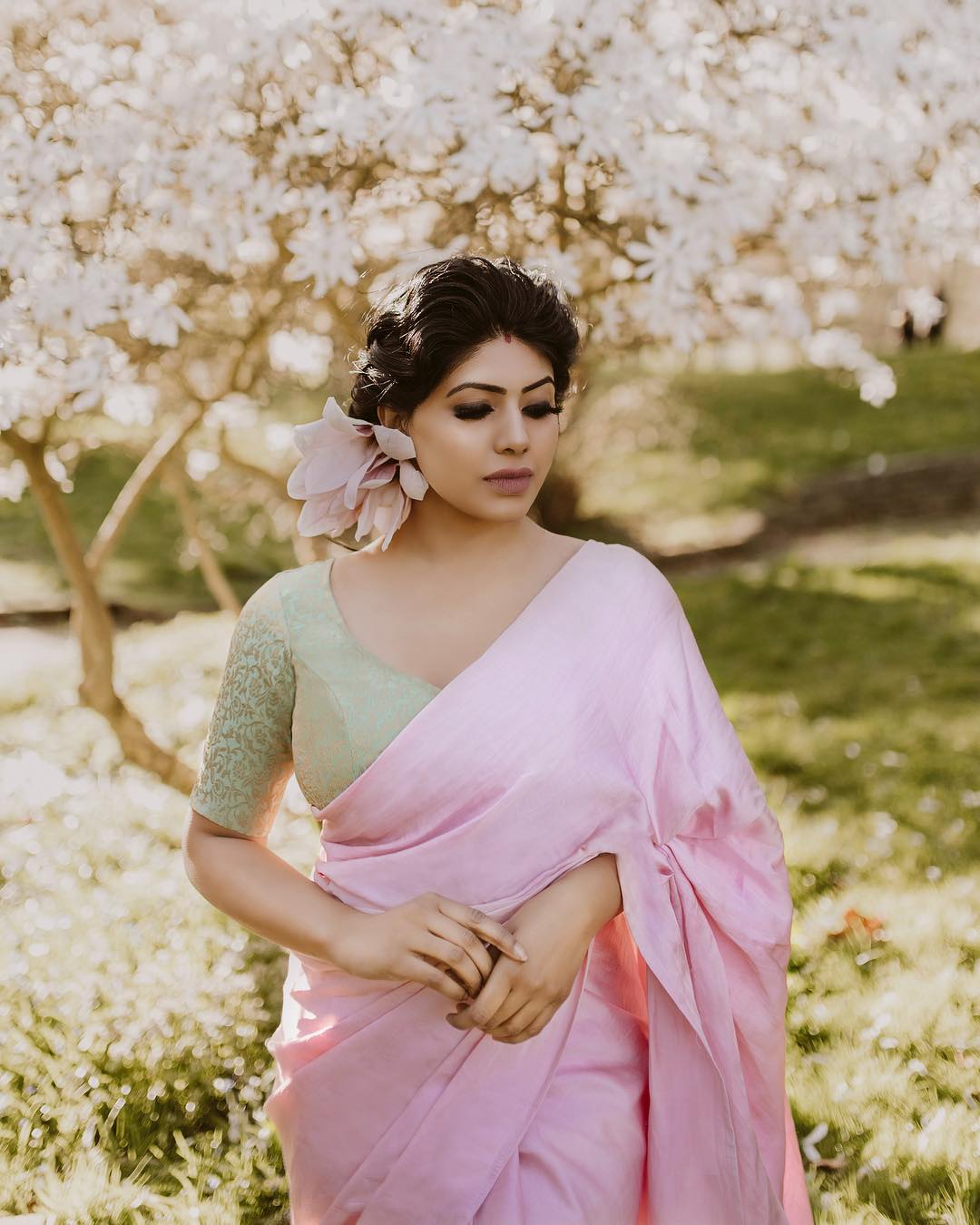plain-sarees-with-designer-blouses-2019 (12)