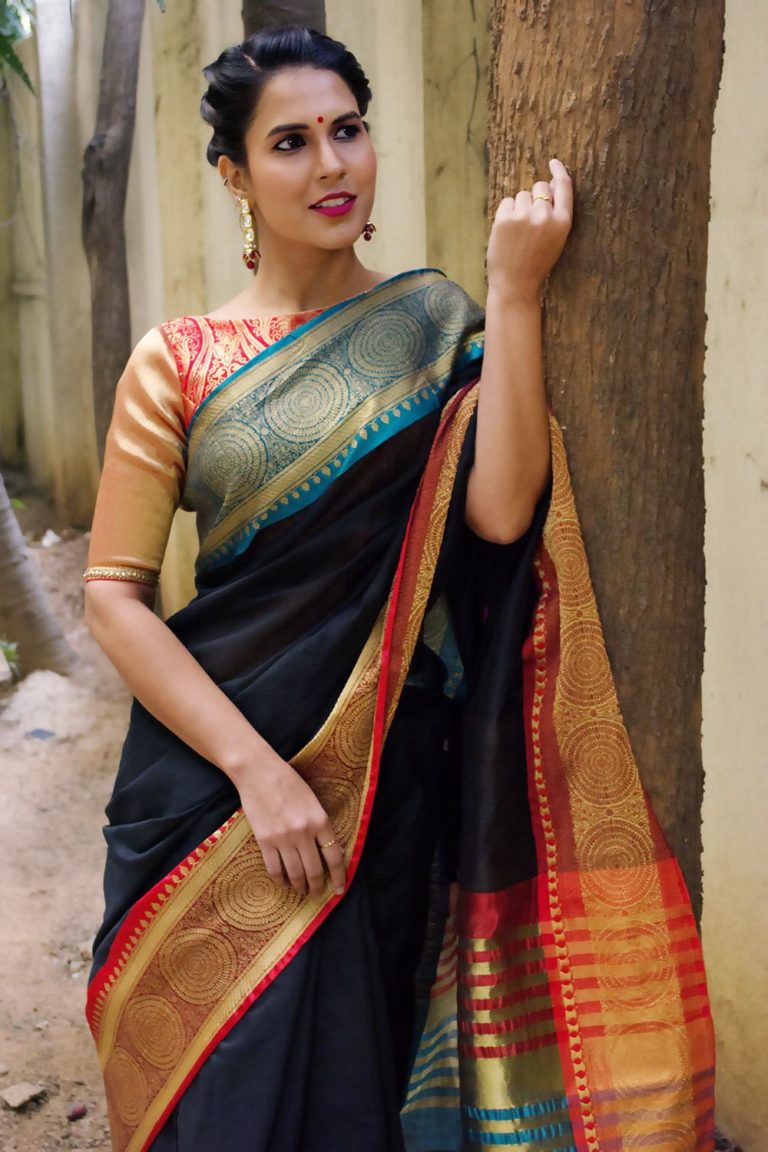 How To Look Awesome in Traditional Black Sarees