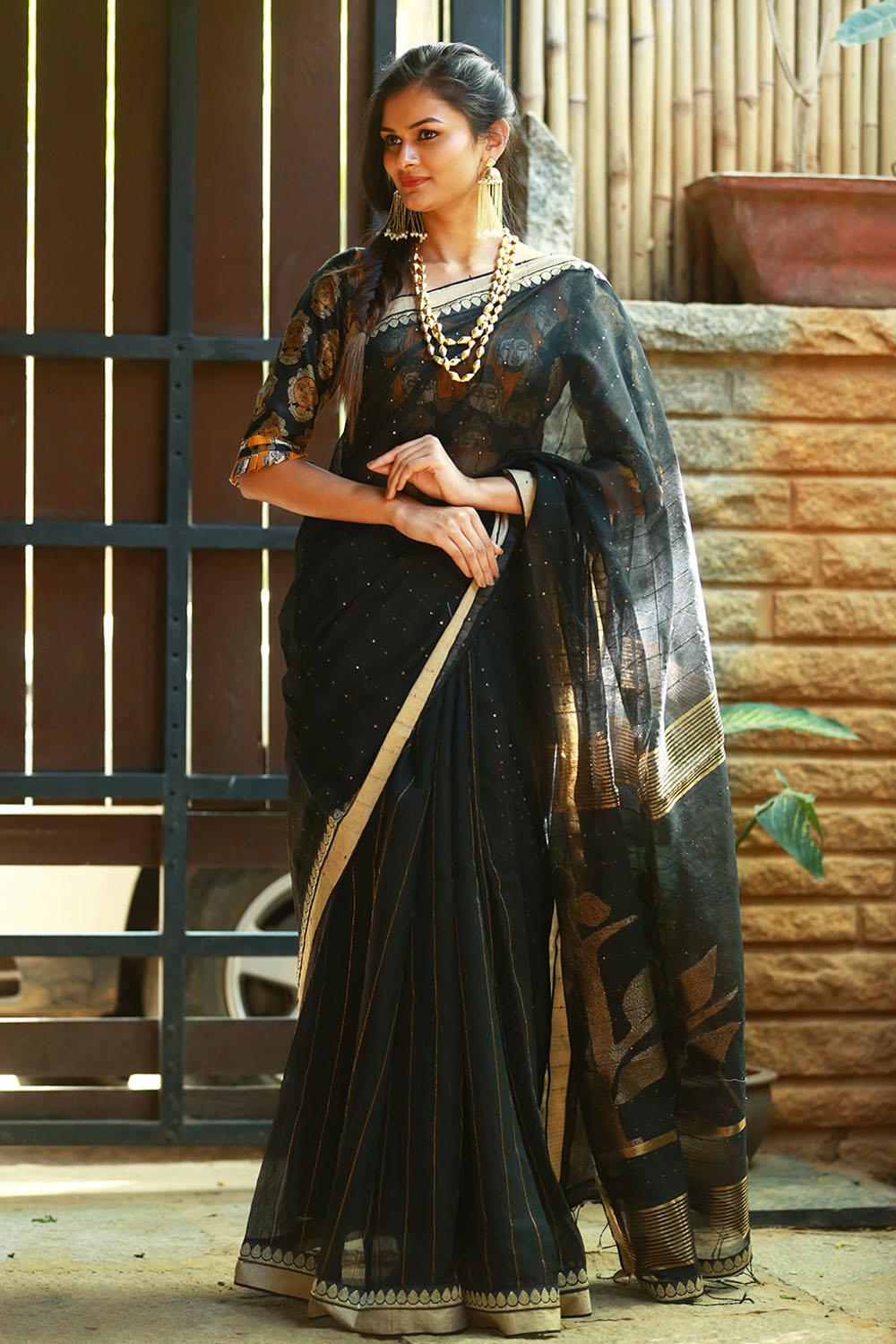how-to-style-black-saree (8)
