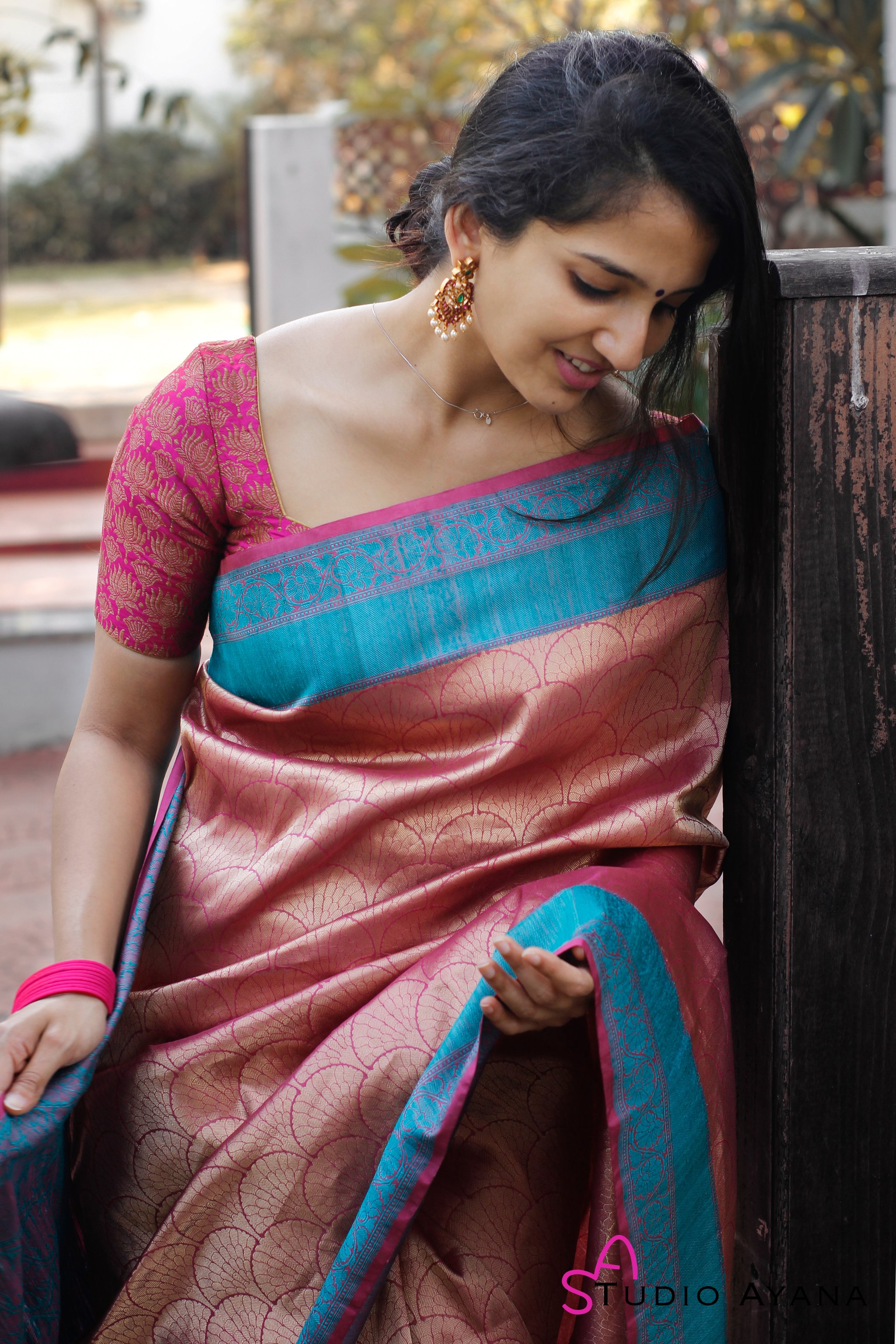 Saree – The Awesome Indian Traditional Attire - Shopkund
