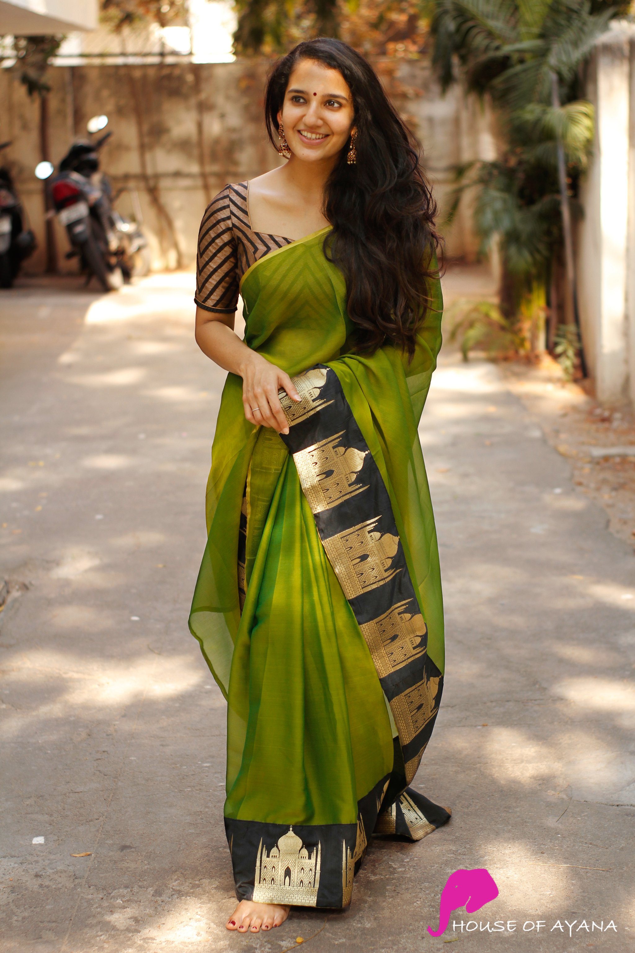 Banarasi Silk Sarees Indian Wedding Banarsi Un-stitched blouse Bridal saree  Sari | eBay | Wedding saree blouse designs, Indian fashion, Saree wedding