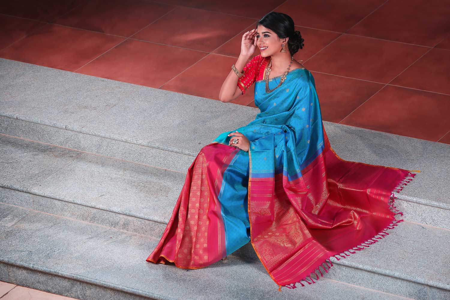 traditional-south-indian-silk-sarees (10)