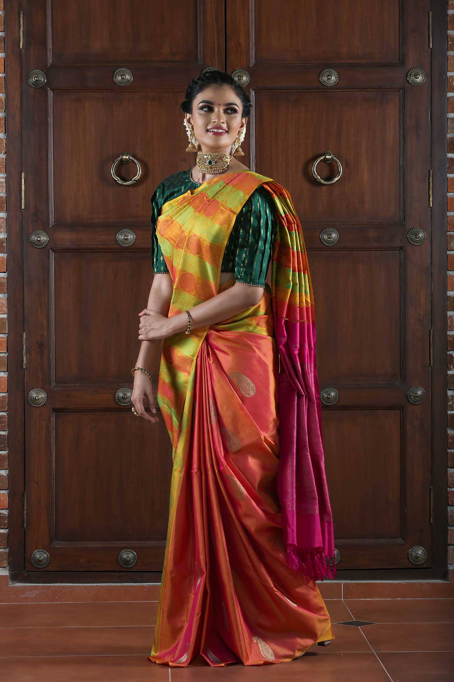 traditional-south-indian-silk-sarees (7)