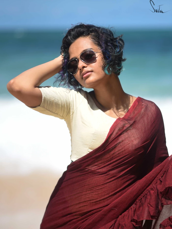 blouse-designs-for-plain-cotton-sarees (13)