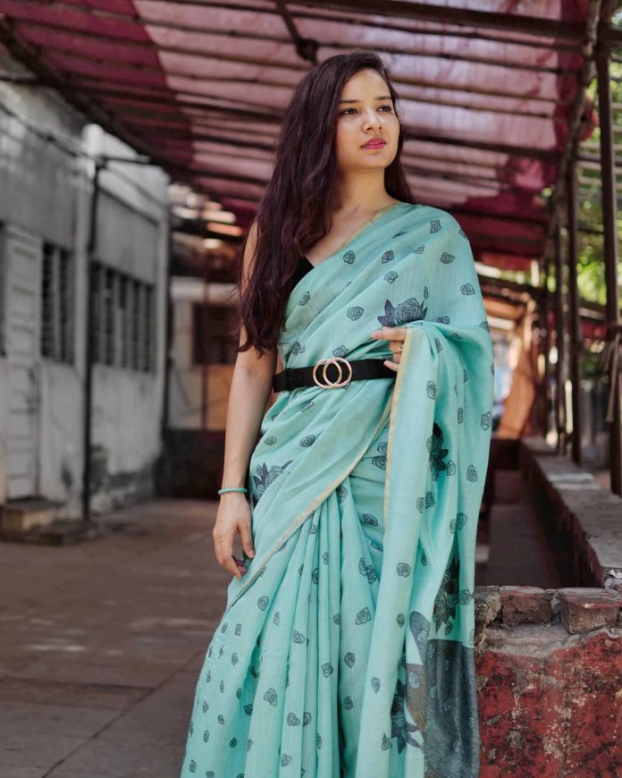 How To Style Your Sarees With Belts