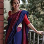 Simple-Saree-Look(3)