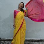 Simple-Saree-Look(8)