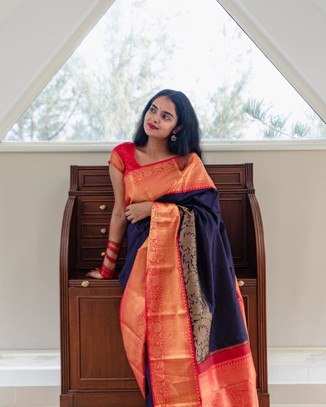 latest-silk-sarees-designs-6