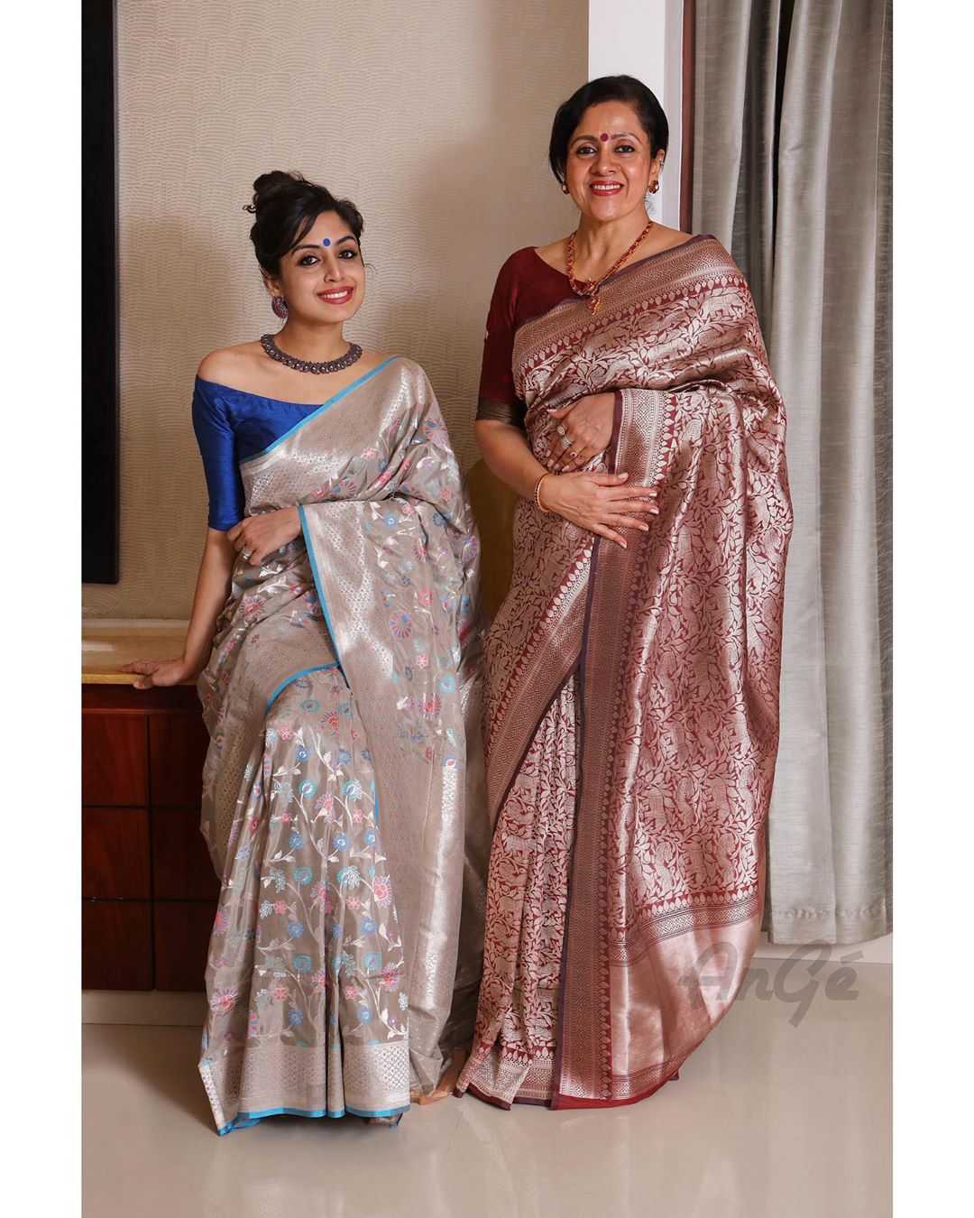 mother-daughter-sarees-15