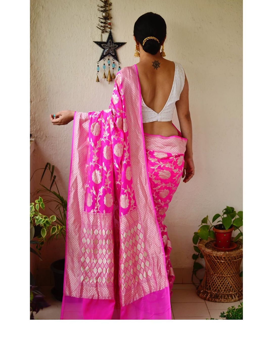 latest-silk-sarees-blouse-designs-10