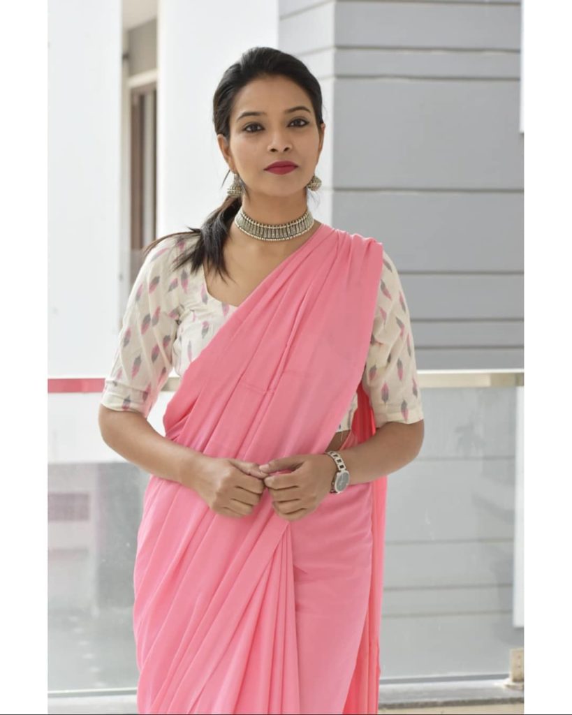 styling-plain-sarees-1
