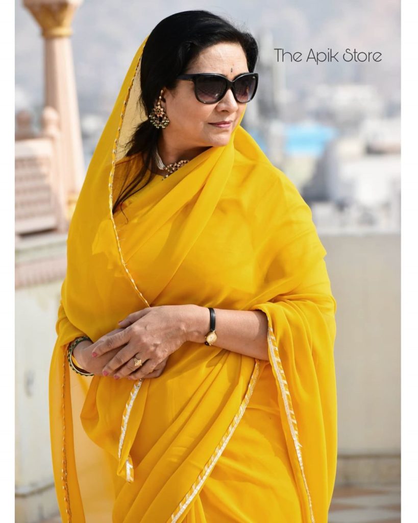 styling-plain-sarees-14