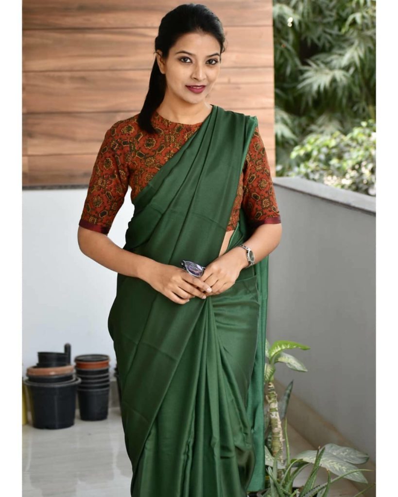 styling-plain-sarees-6