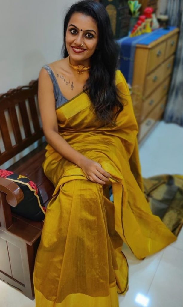 This Instagrammer Will Make You Fall In Love With Sarees All Over Again