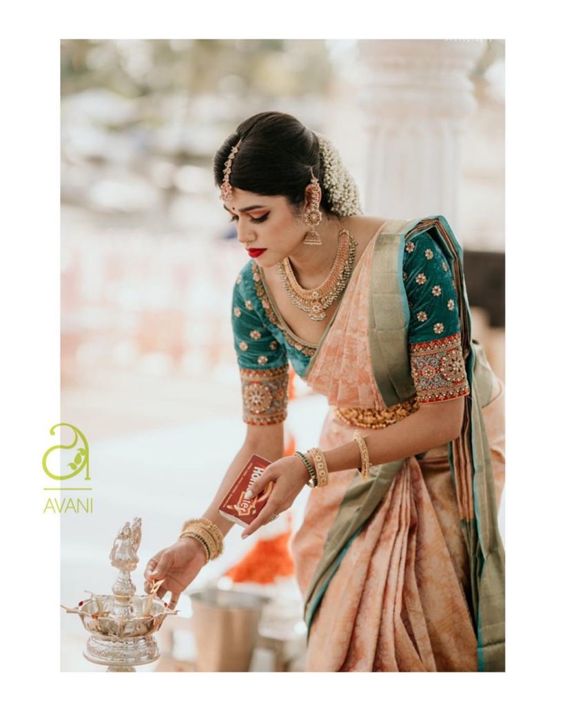 bridal-blouse-designs-for-silk-sarees-17