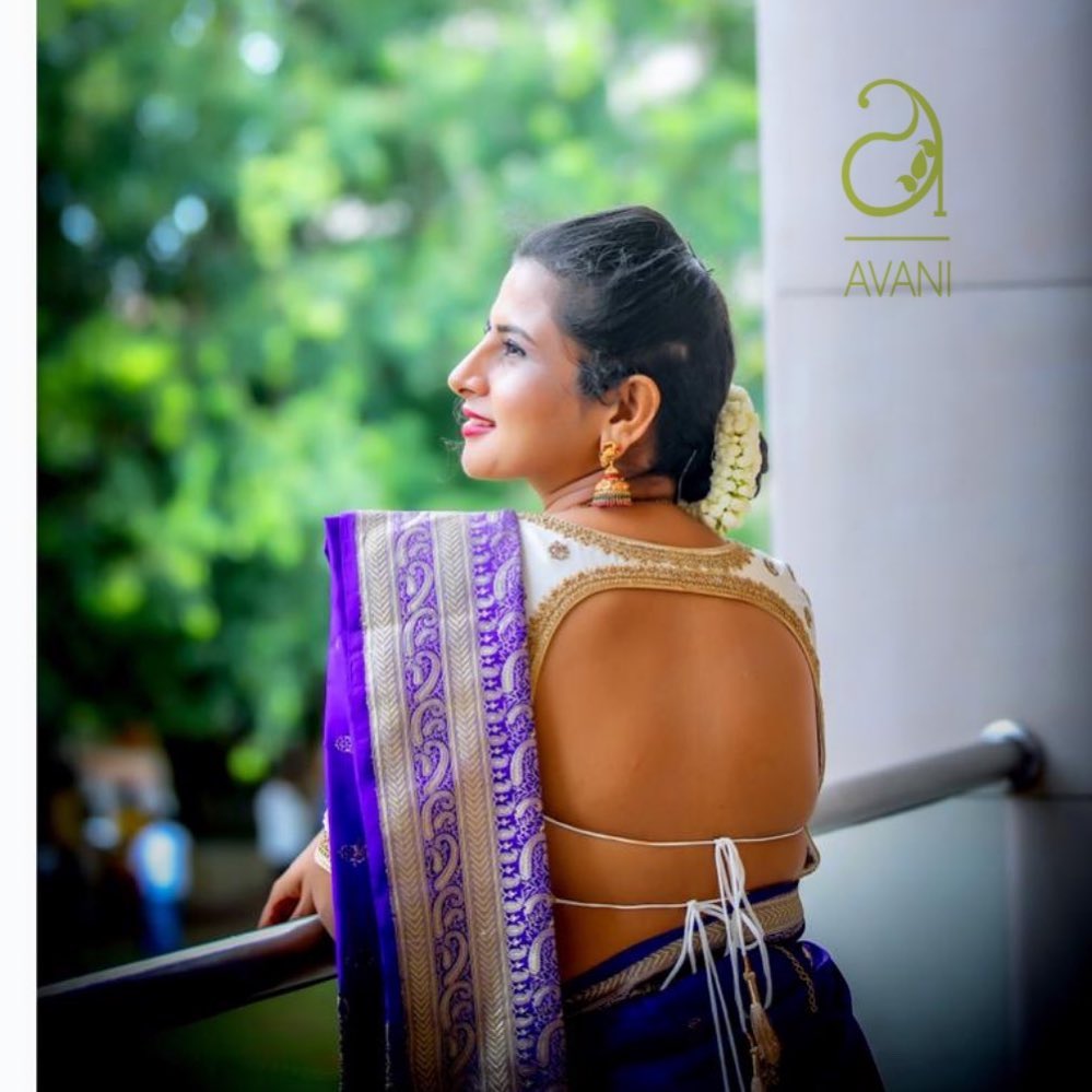 bridal-blouse-designs-for-silk-sarees