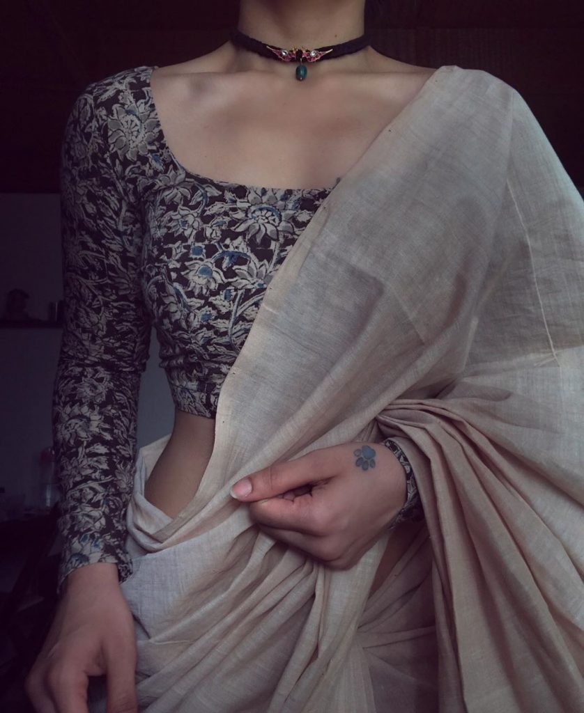saree-blouse-combination-15
