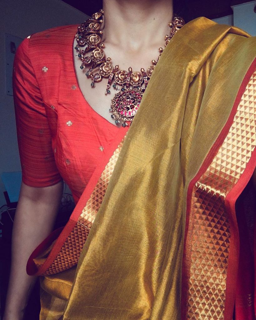 saree-blouse-combination-8