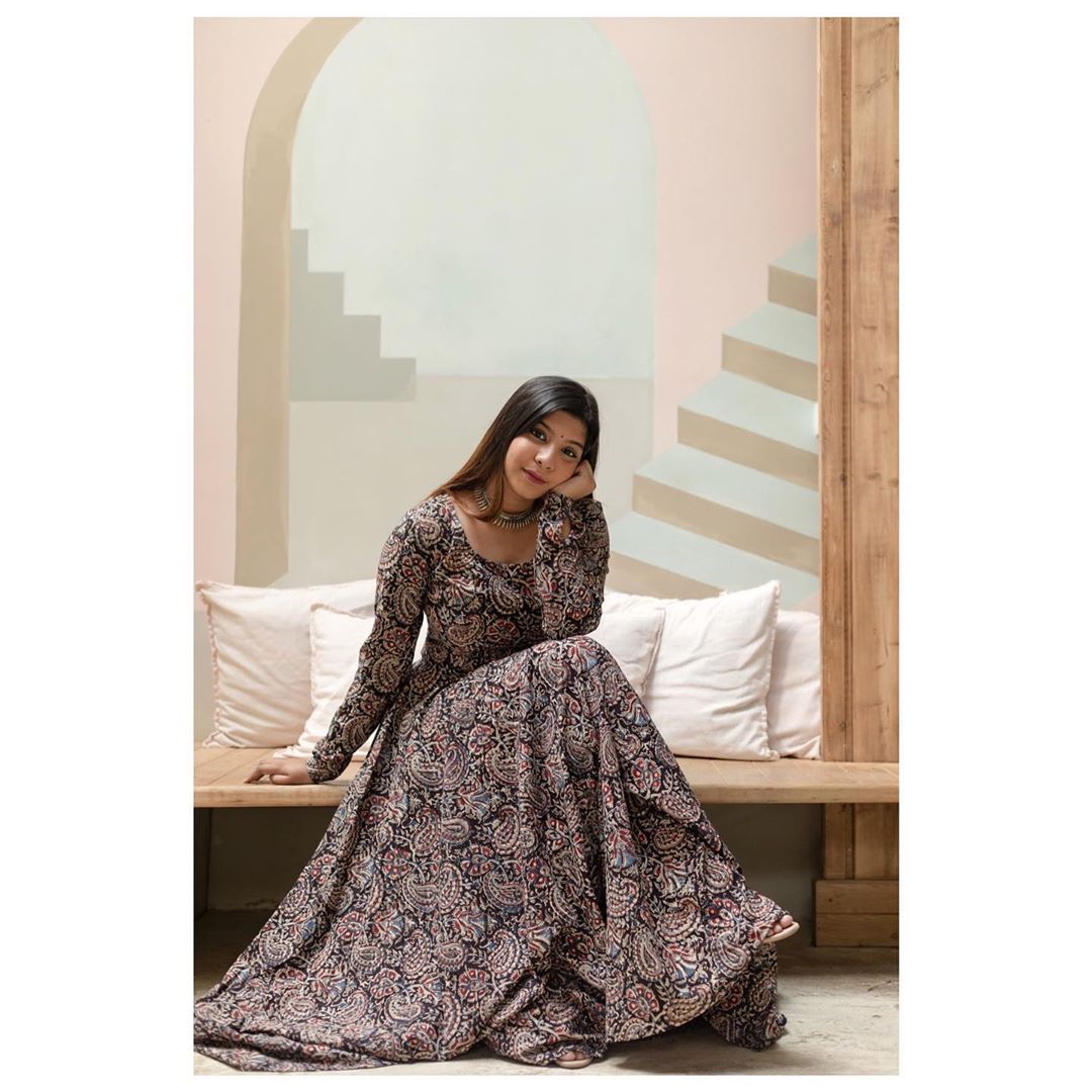 Cotton Grey-Green Printed & Embroidered Ethnic Gown | Dresses for work,  Cotton gowns, Ethnic gown