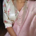 This Instagrammer Makes Statement With Saree Styling