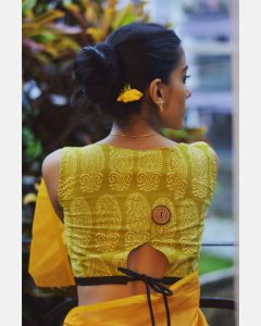 Stylish Handloom Blouse To Mix N Match With Simple Sarees!! • Keep Me ...