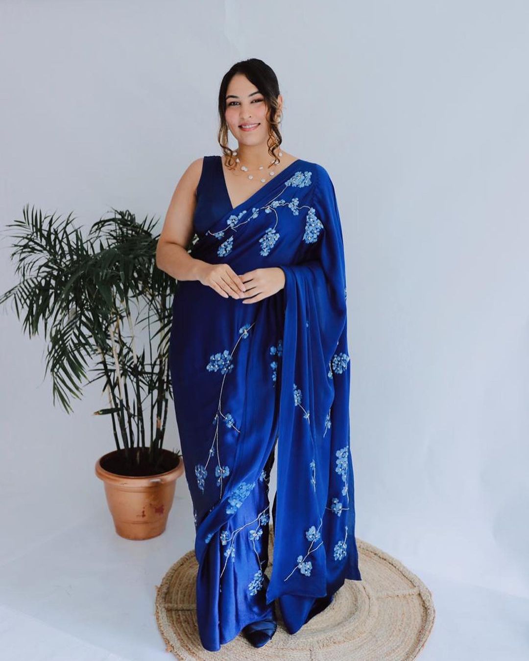 floral-sarees-online-11 • Keep Me Stylish