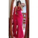 plain-saree-wearing-style-12