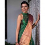 silk-sarees-for-wedding-party-17