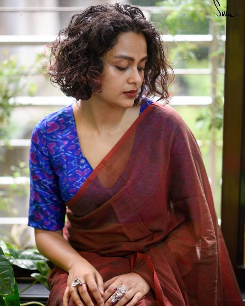 stylish-blouse-design-for-saree-9